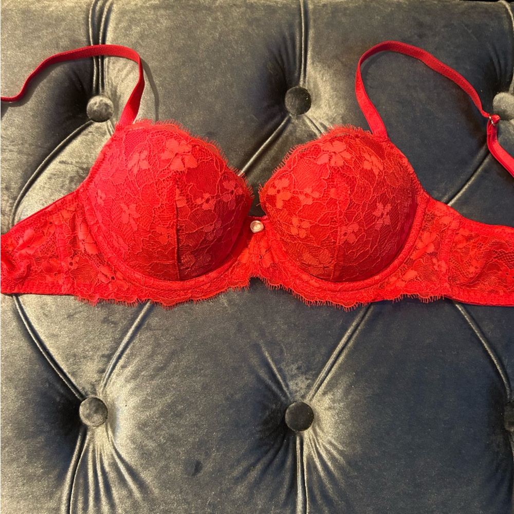 Victoria’s Secret bra - Picture 3 of 10